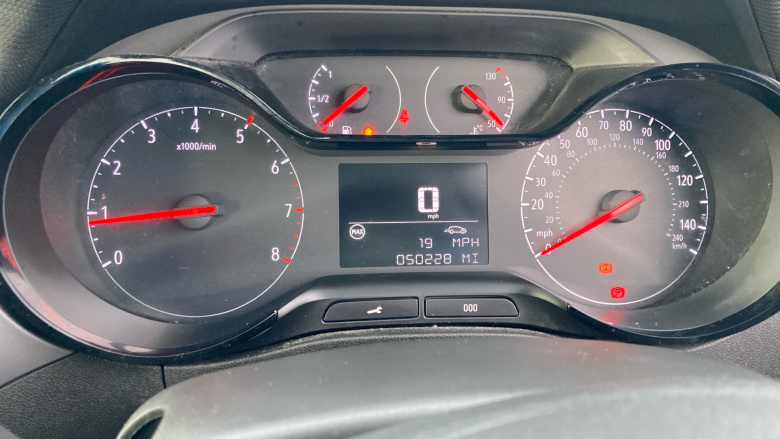 Vauxhall Crossland 1.2 Design 5dr Petrol Hatchback